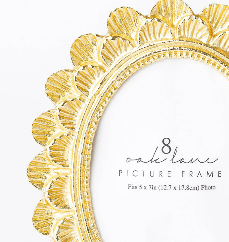 Gold Scalloped 5x7 Picture Frame