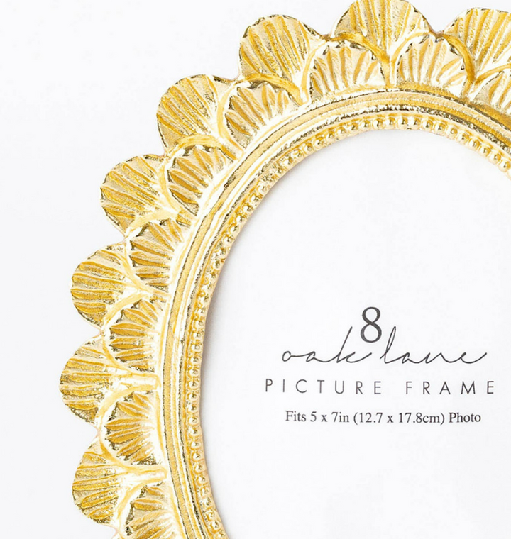 Gold Scalloped 5x7 Picture Frame